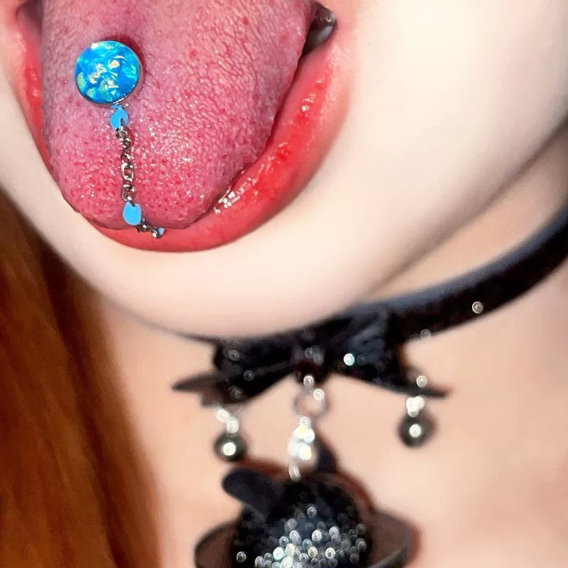 1個入り高品質トレンドブルーグリッターボールチェーンチタン鋼 - Body Jewelry High Quality のレビューと価格