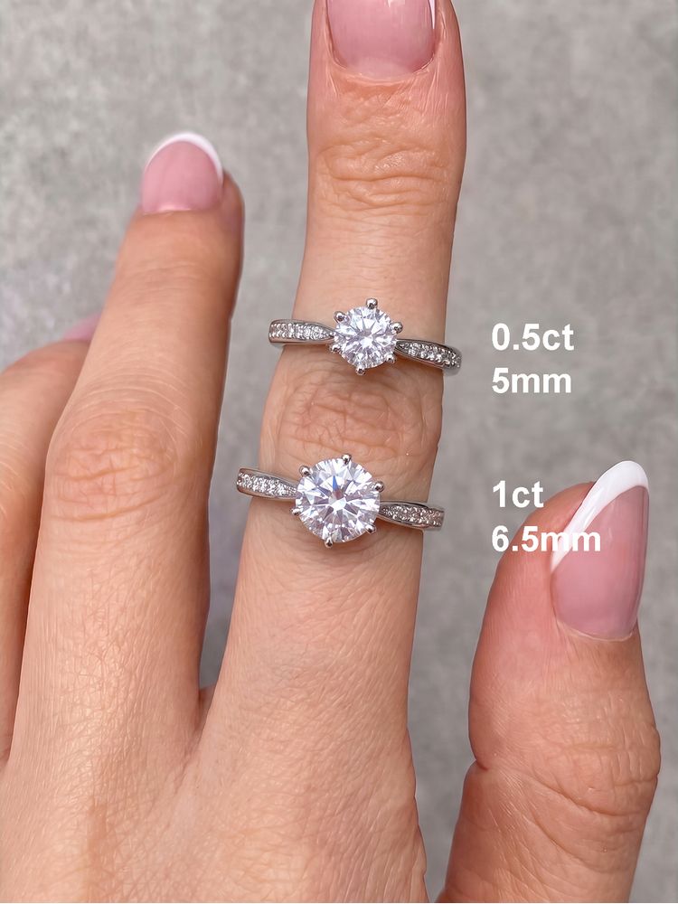 本物の0.5-1カラットモアサナイトダイヤモンドリング、女性 - Body Jewelry High Quality のレビューと価格