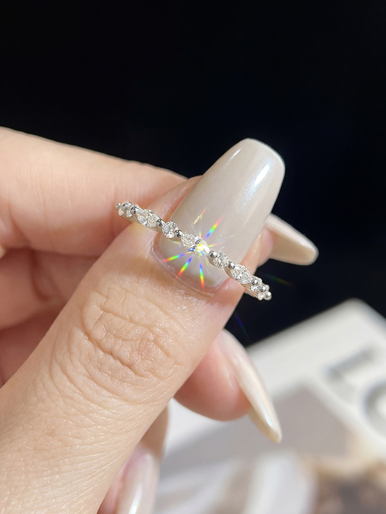 本物の0.18カラット モアサナイト ダイヤモンド マーキス - Body Jewelry High Quality のレビューと価格