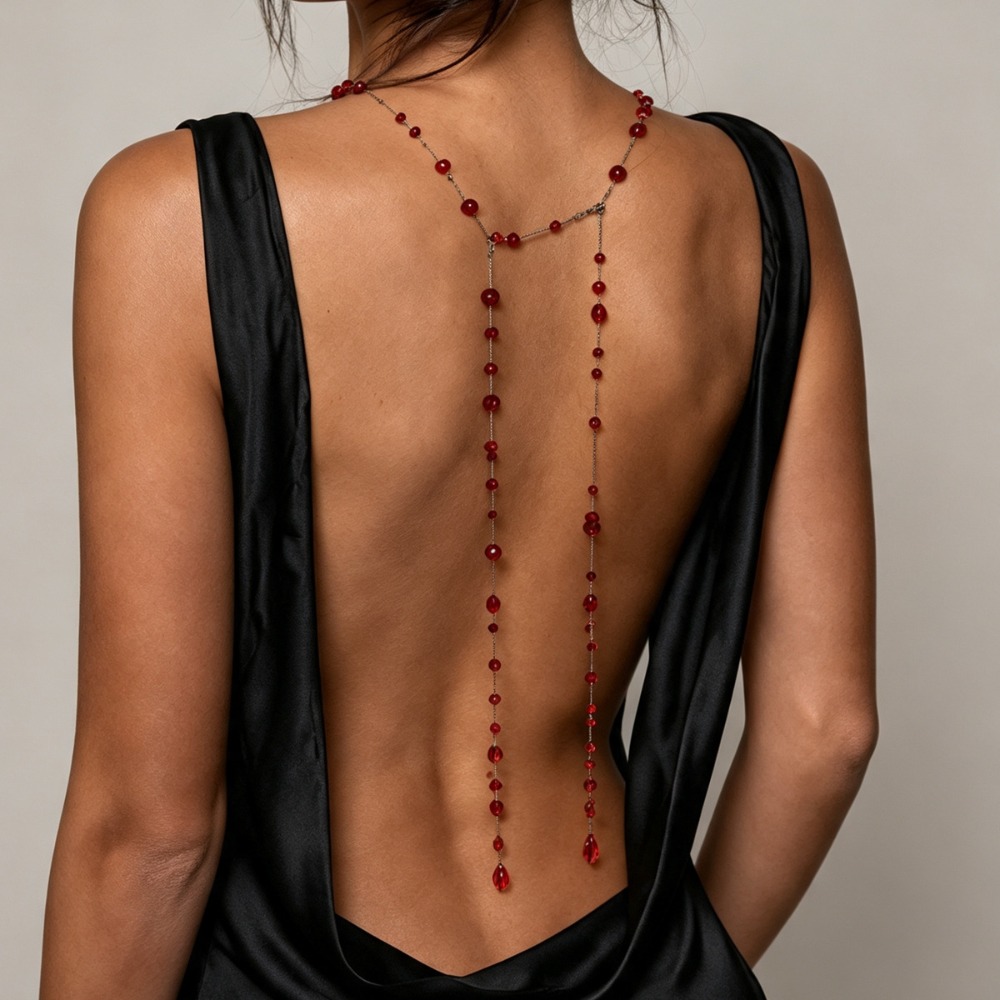ゴシックバックボディチェーン ブラックレッドクリスタルビーズ - Body Jewelry For Backless Dress のレビューと価格